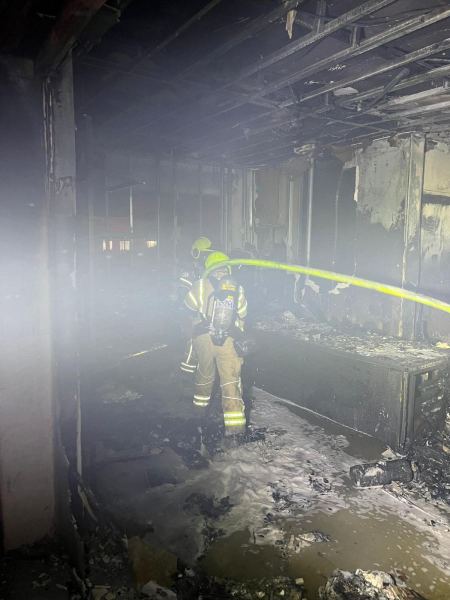 ابو سنان : حريق في محل لبيع الملابس.